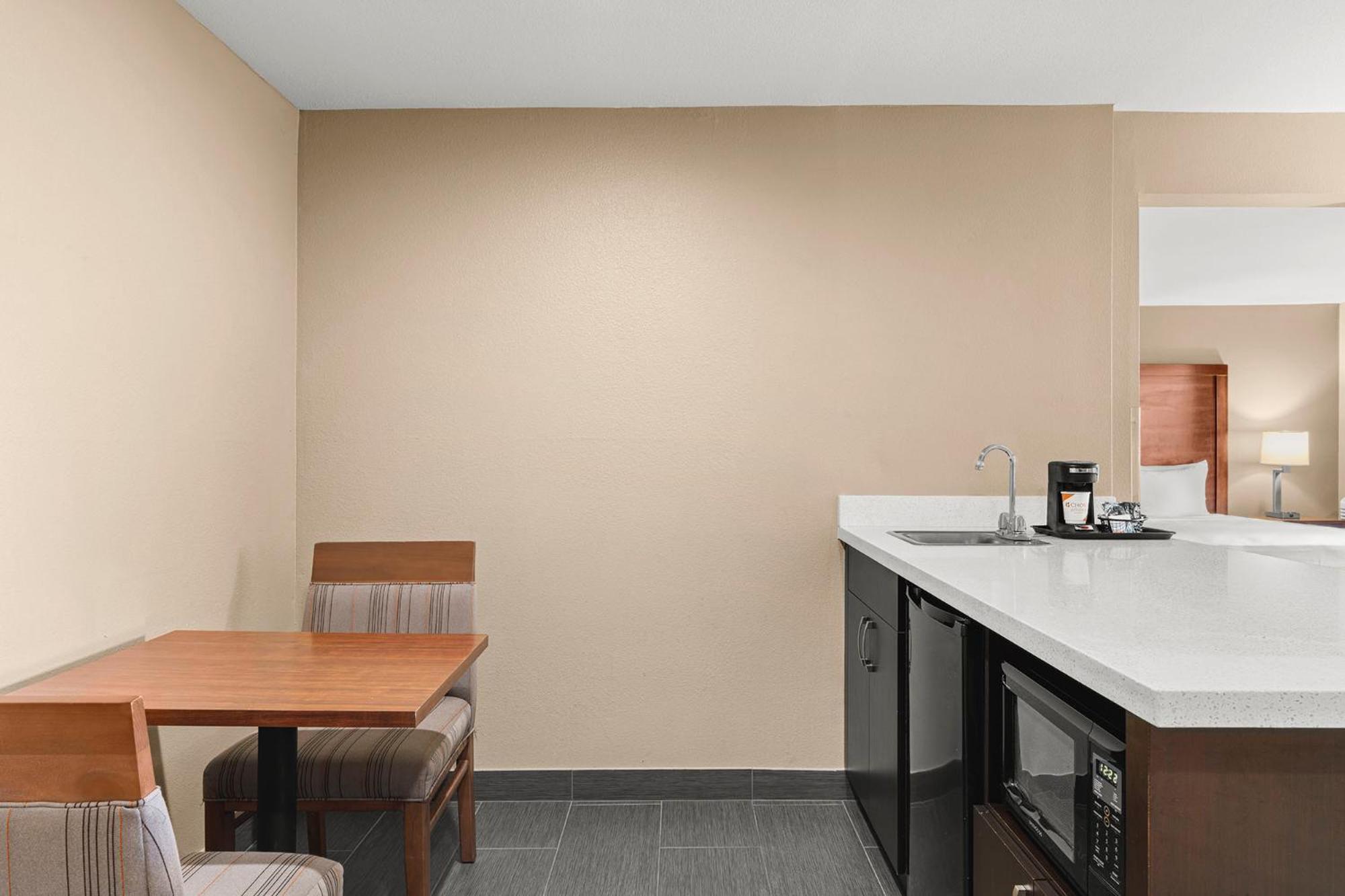 Comfort Inn & Suites Beaverton - Portland West Buitenkant foto