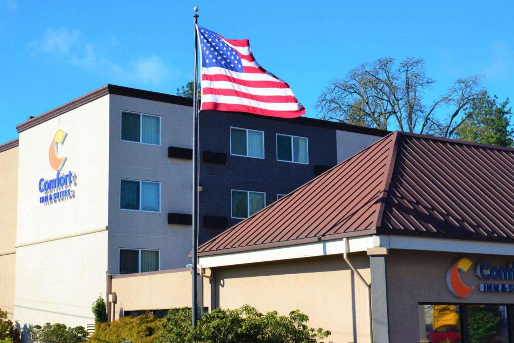 Comfort Inn & Suites Beaverton - Portland West Buitenkant foto